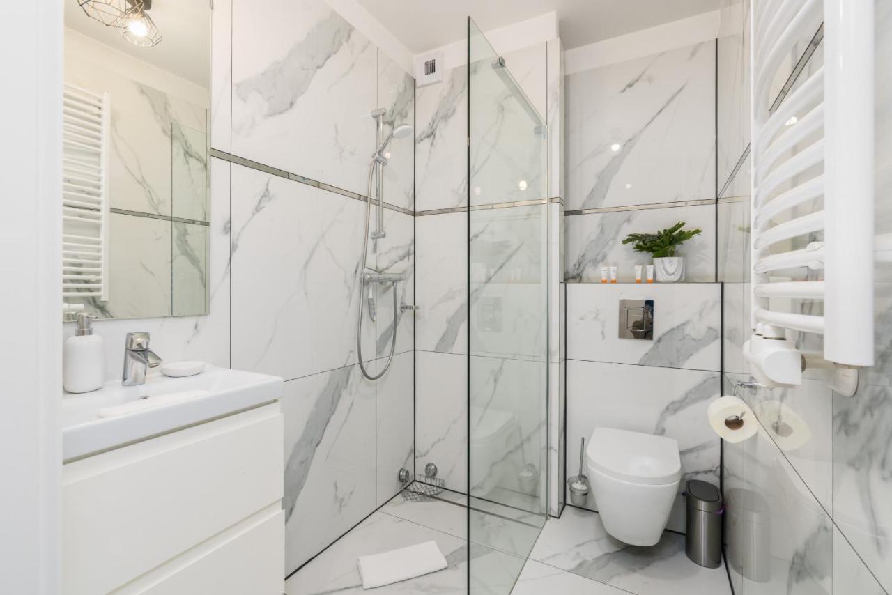 Old Market By Renters Apartment Poznan