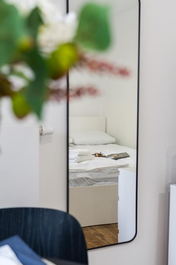 Old Market By Renters Posen