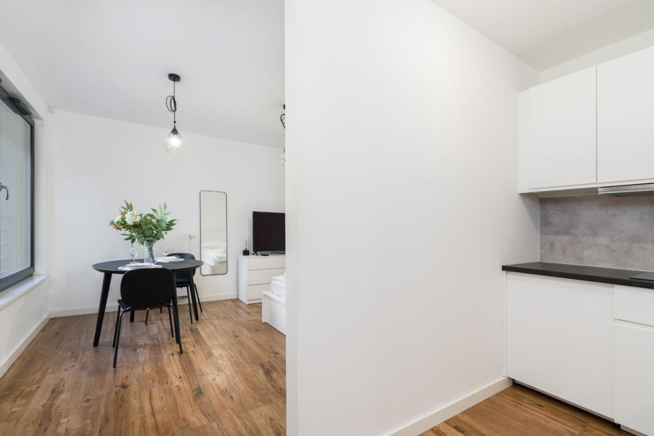 Old Market By Renters