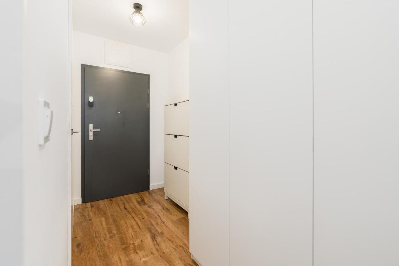 Old Market By Renters *